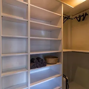  Appartamento Charmy & Cozy Panoramic Flat 50m From M4 Stop